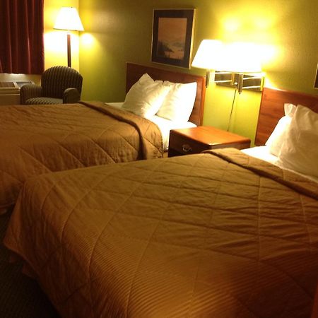 Americas Best Value Inn Maumee/Toledo Phòng bức ảnh